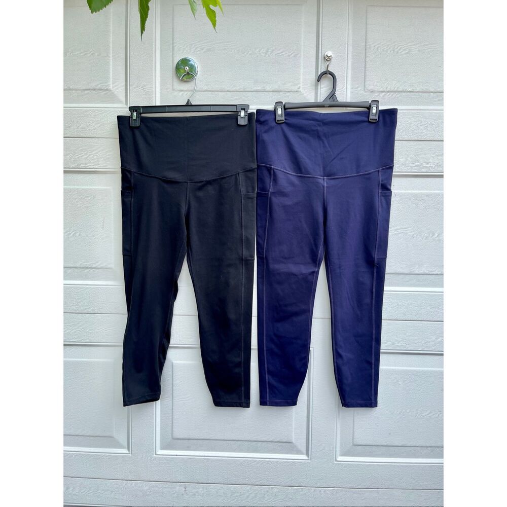 GapFit Maternity High Rise Crop Leggings 2 Pair Bundle Black Blue Pockets Medium